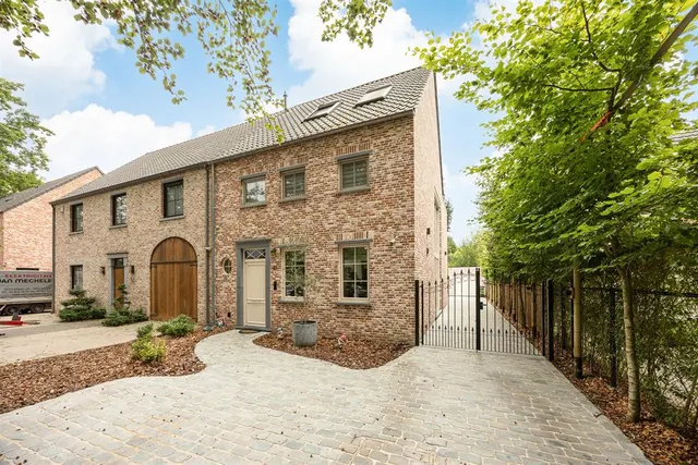 Maison à vendre à Schoten – 1/10