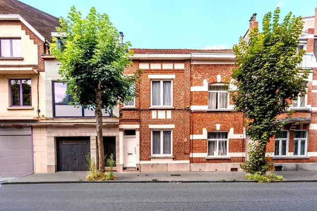 Huis te koop in Anderlecht – 1/10