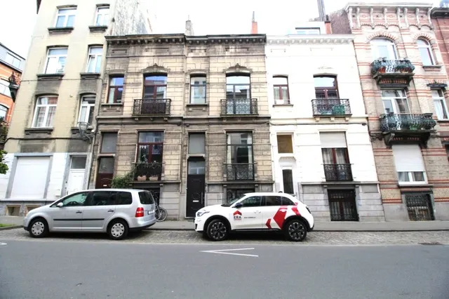 Huis te koop in Koekelberg – 1/10