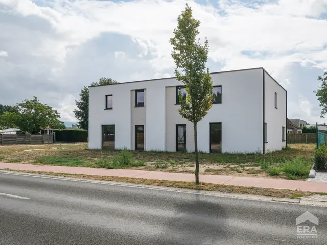 House for sale in Tessenderlo-Ham – 1/10