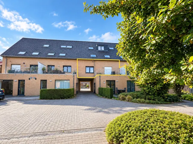 Appartement à vendre à Sijsele – 1/10