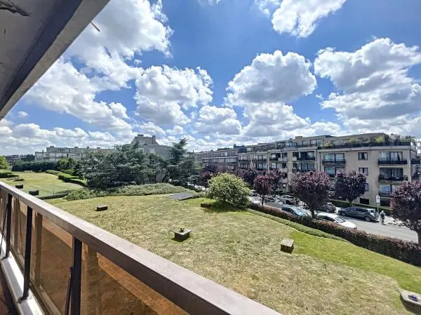Appartement à vendre à Molenbeek-Saint-Jean – 1/10