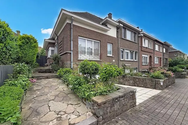 Maison à vendre à Sint-Pieters-Leeuw – 1/10