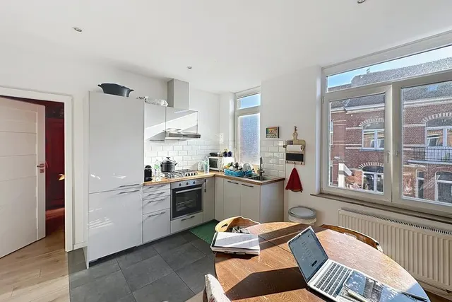 Appartement te koop in Schaerbeek – 1/10