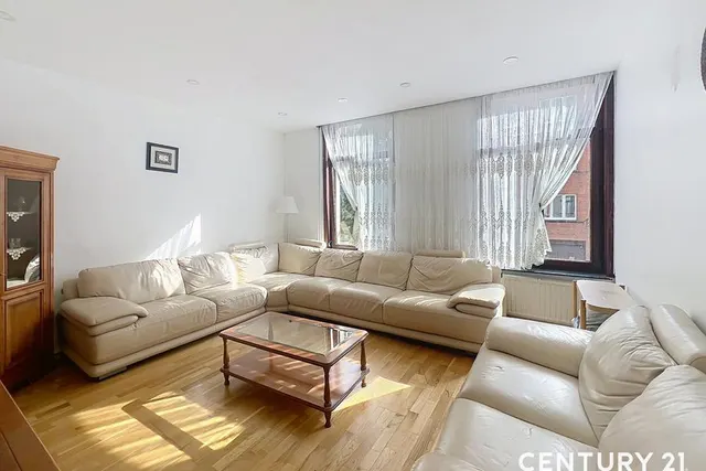 Huis te koop in Bruxelles – 1/10