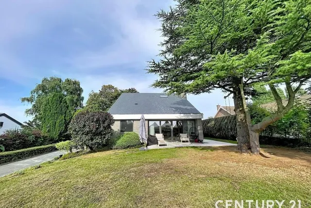 Huis te koop in Leuze-En-Hainaut – 1/4