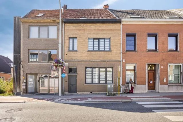 Huis te koop in Hemiksem – 1/4