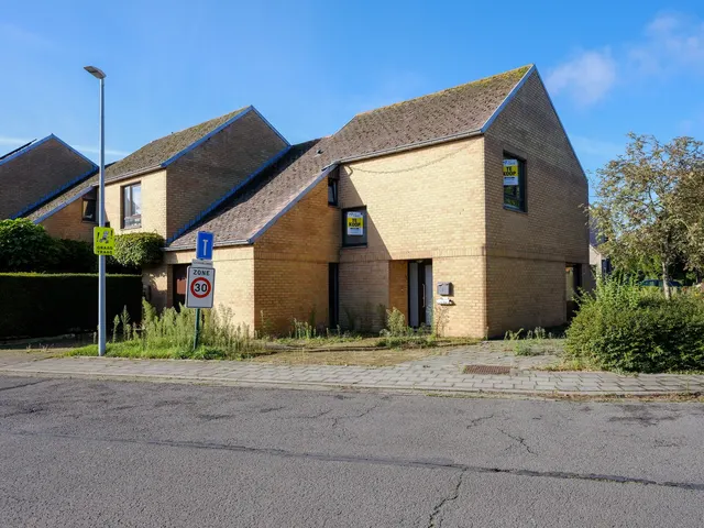 Huis te koop in Jabbeke – 1/10