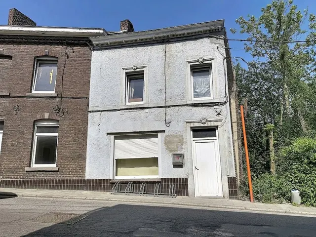 Maison à vendre à Gilly – 1/10