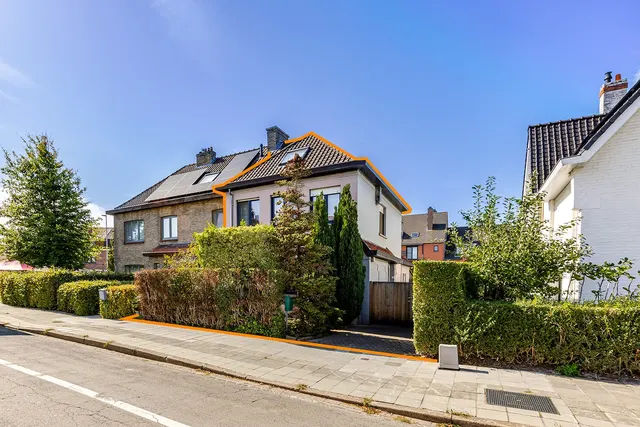 Huis te koop in Sint-Andries – 1/10