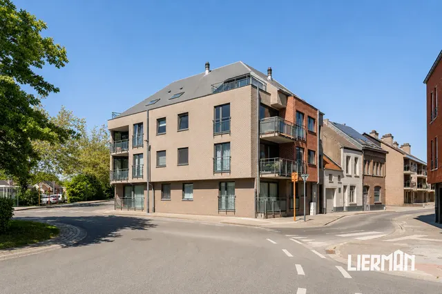 Appartement te koop in Erembodegem – 1/10