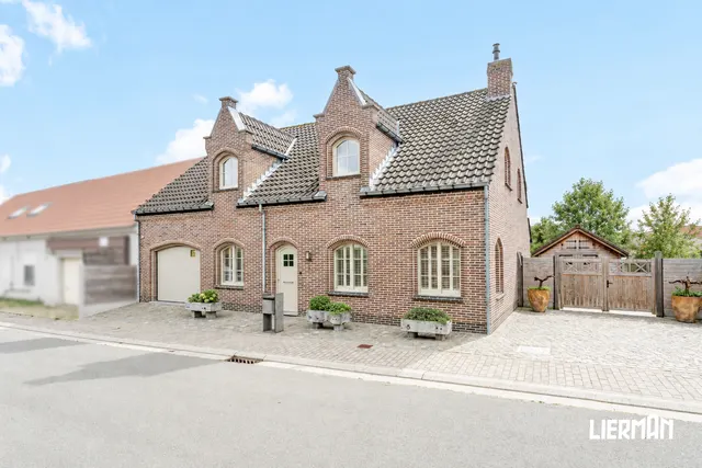 Huis te koop in Lede – 1/10