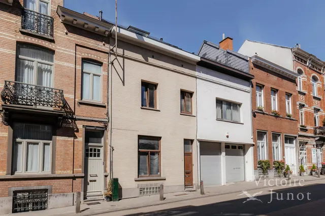 Huis te koop in Schaerbeek – 1/10