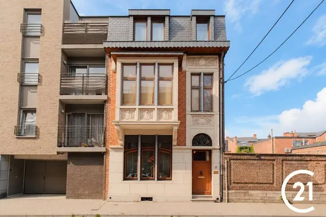 Huis te koop in Namur – 1/10