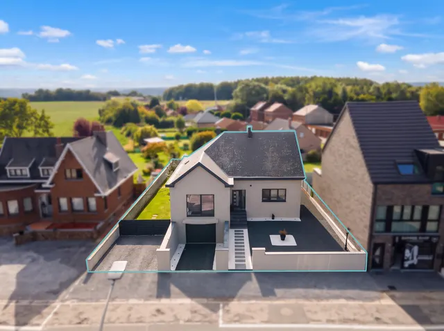 Huis te koop in Lambusart – 1/10