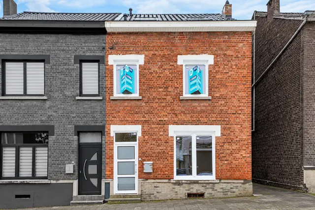 Huis te koop in Jumet – 1/10