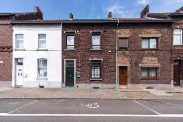 Huis te koop in Lodelinsart – 1/10