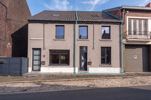Huis te koop in Dampremy – 1/10