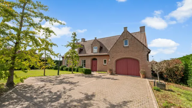 Huis te koop in Ruiselede – 1/10