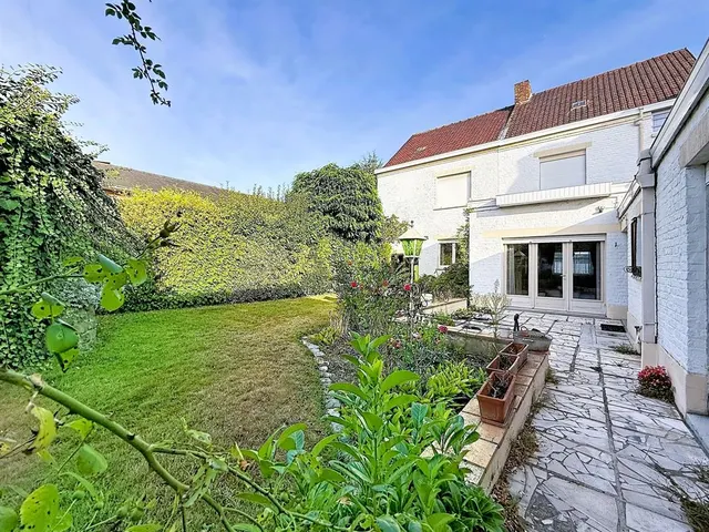 Maison à vendre à Estaimpuis – 1/10