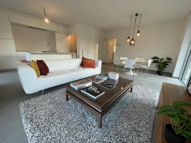 Appartement te koop in Roeselare – 1/10