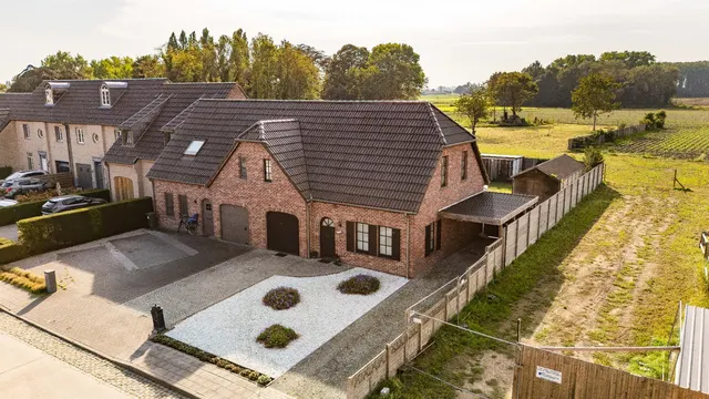 Huis te koop in Poeke – 1/10
