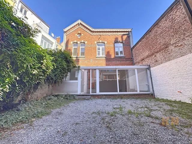 Triplex te koop in Etterbeek – 1/7