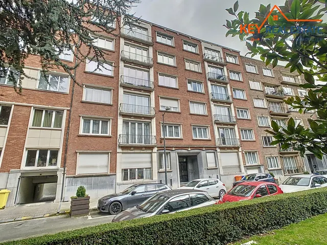 Huis te koop in Ixelles – 1/10