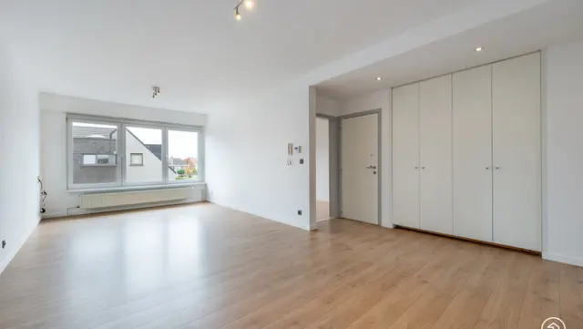 Appartement te koop in Sint-Amands – 1/10