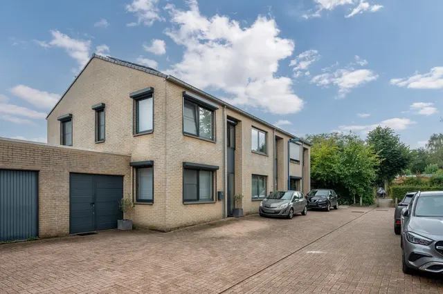 Maison à vendre à Kontich – 1/10