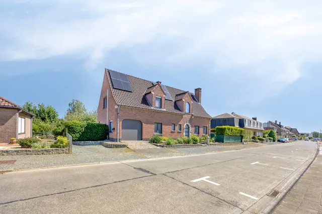 Huis te koop in Roosdaal – 1/10