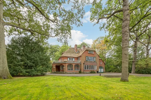 Villa for sale in Brasschaat – 1/10