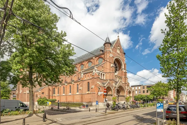 Appartementsgebouw te koop in Antwerpen – 1/10