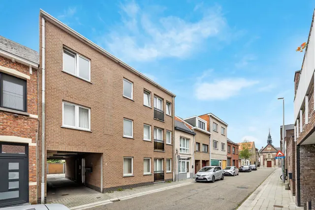 Appartement te koop in Zele – 1/10