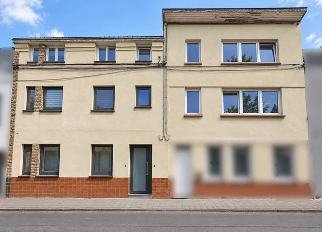 Apartment block\r\n te koop in Fontaine-l'Évêque – 1/7