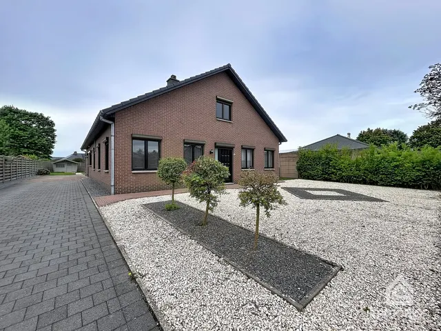 Huis à louer à Peer – 1/10