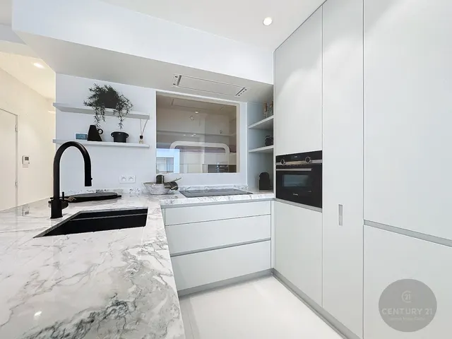 Appartement te koop in Knokke – 1/10