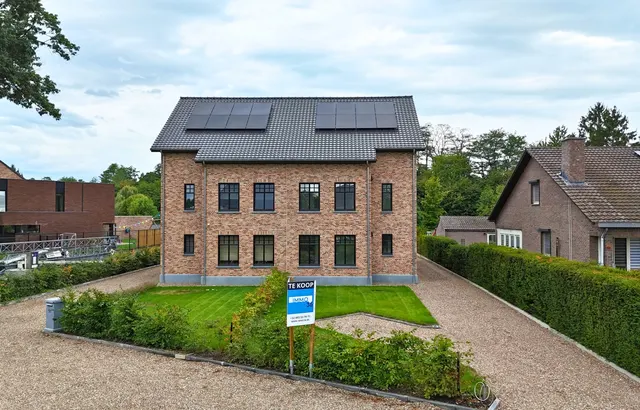 Huis à vendre à Vucht – 1/10