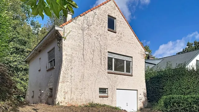 Huis te koop in Rhode Saint Genese – 1/10
