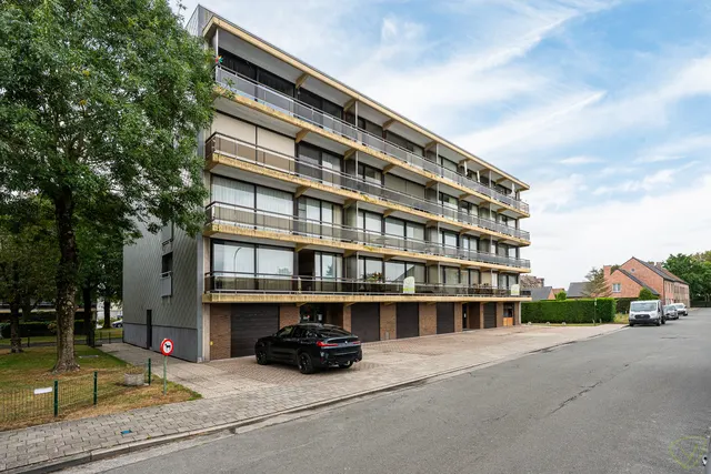 Appartement à vendre à Eeklo – 1/10