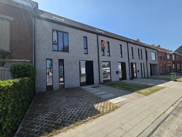 Huis for sale in Wevelgem – 1/10