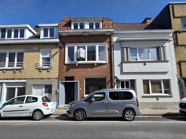 Huis for sale in Kortrijk – 1/10