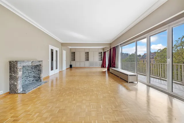 Appartement te koop in Uccle – 1/10