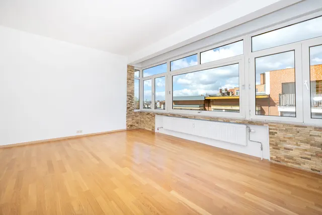 Appartement te koop in Laeken – 1/10