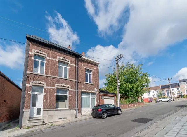 Huis te koop in La Louvière – 1/10