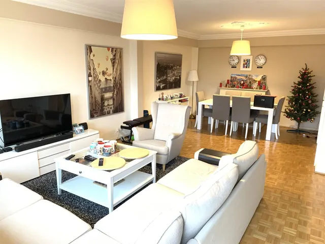 Appartement te huur in Woluwe-Saint-Pierre – 1/10