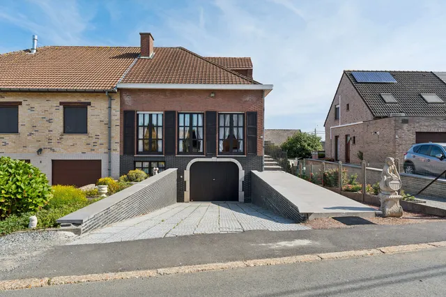 Huis te koop in Roosdaal – 1/10