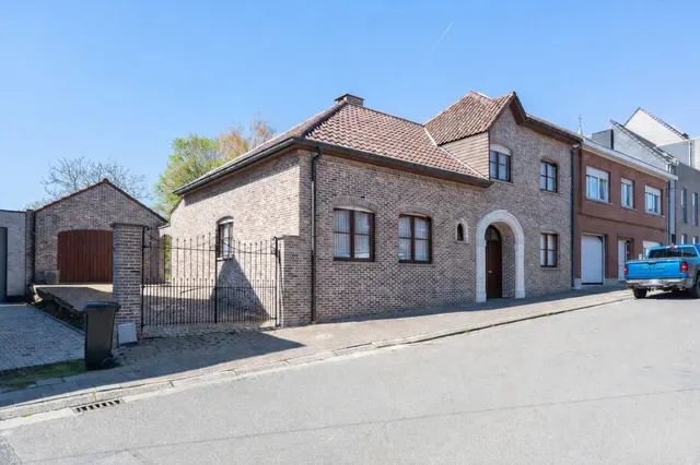Huis te koop in Iddergem – 1/10