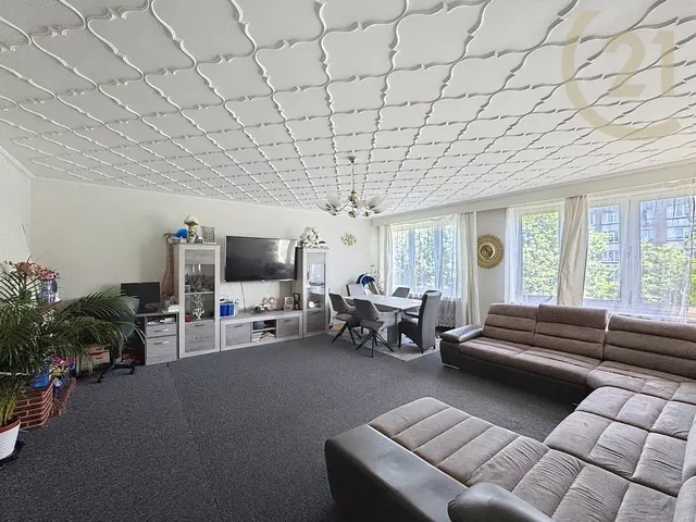 Appartement te koop in Koekelberg – 1/10