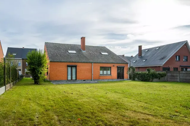 Huis te koop in Soignies – 1/10